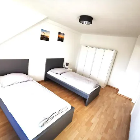 Zentral Und Ruhig In Apartmán *