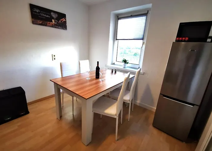 Zentral Und Ruhig In شقة شيمنيتز